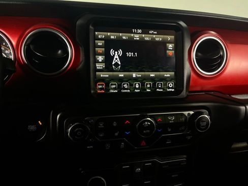 Certified 2023 Jeep Wrangler Rubicon w/ Steel Bumper Group image 19