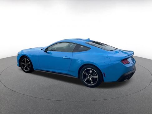 Used 2024 Ford Mustang Premium image 4