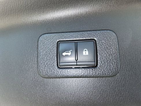 Used 2024 Nissan Armada Platinum w/ Captain's Chairs Package image 41