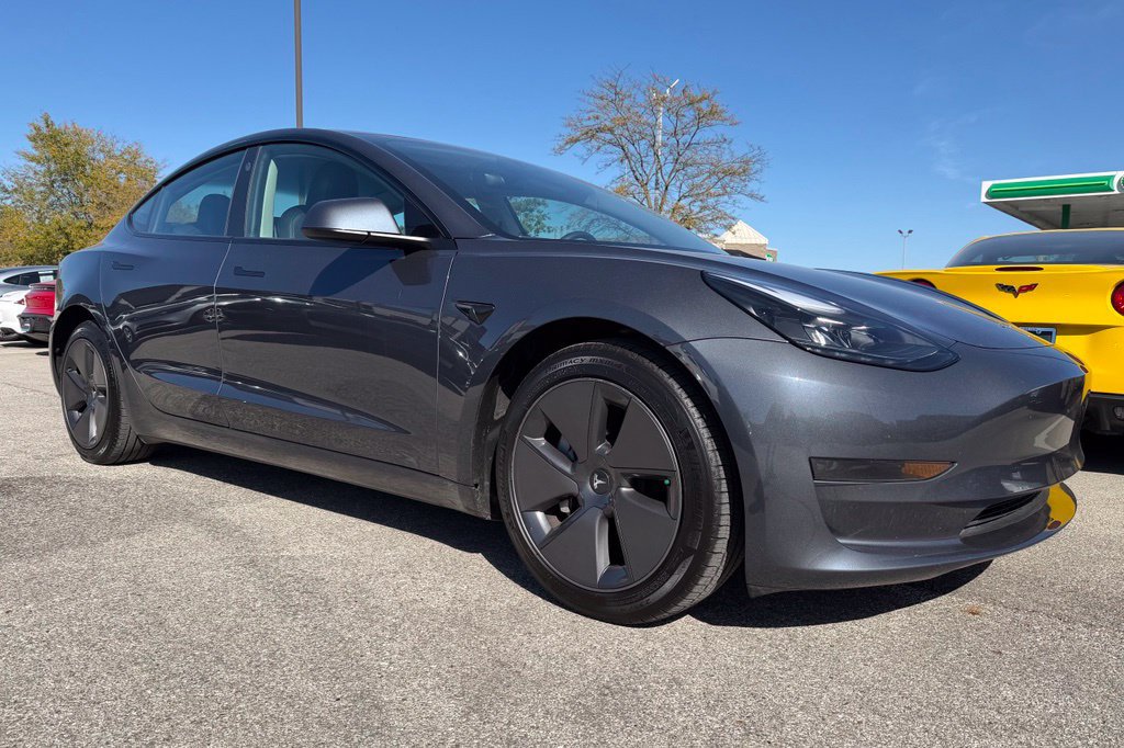 Used 2023 Tesla Model 3 Standard Range RWD image 56