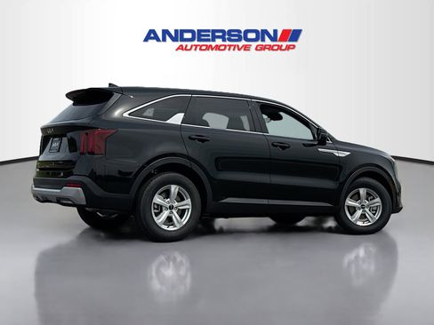 New 2026 Kia Sorento LX FWD image 2