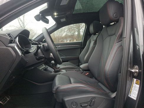 Certified 2025 Audi Q3 2.0T Premium Plus w/ Premium Plus Package image 13