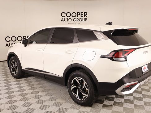 Used 2023 Kia Sportage LX AWD/4WD image 22