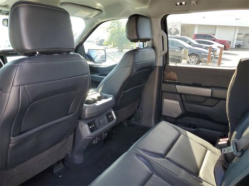 Used 2022 Ford F150 Lariat image 12