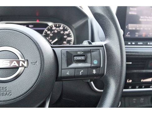 Used 2023 Nissan Rogue SV FWD image 24