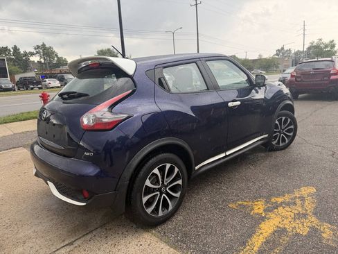 Used 2015 Nissan Juke S AWD/4WD image 4