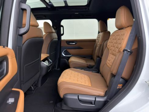 New 2026 Nissan Armada Platinum Reserve w/ Accent Package AWD/4WD image 16