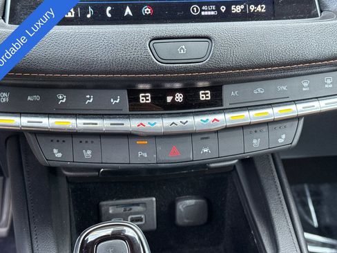 Used 2023 Cadillac XT4 Sport FWD image 21