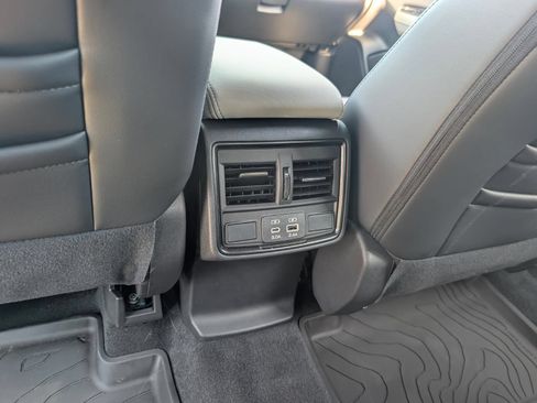 Used 2026 Subaru Forester Limited AWD/4WD image 31