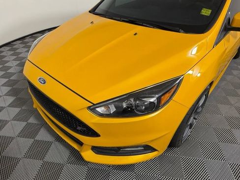 Used 2016 Ford Focus ST w/ Equipment Group 402A FWD image 11