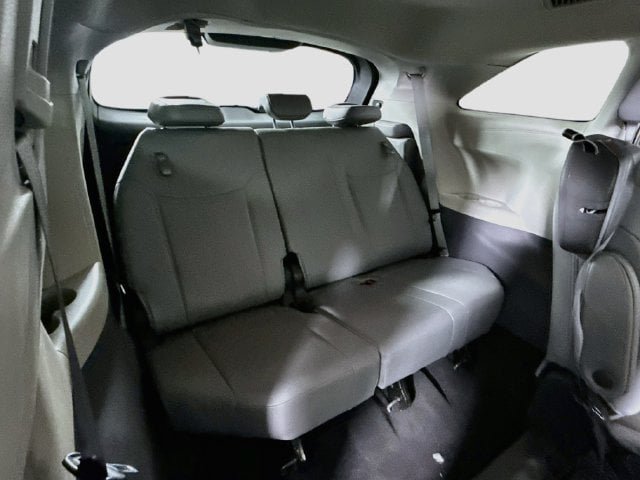 Certified 2024 Toyota Sienna XLE FWD image 29
