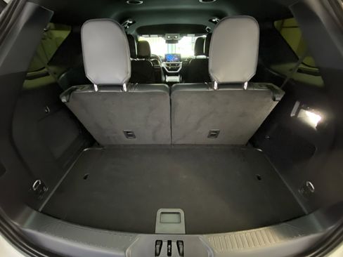 Used 2025 Ford Explorer ST-Line w/ Premium Package image 31