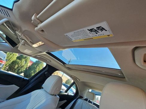 Used 2018 Mercedes-Benz E 300 4MATIC image 19