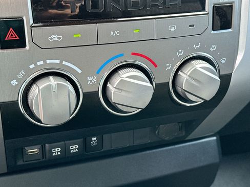 Used 2020 Toyota Tundra SR5 AWD/4WD image 18