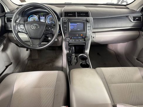 Used 2017 Toyota Camry LE image 22