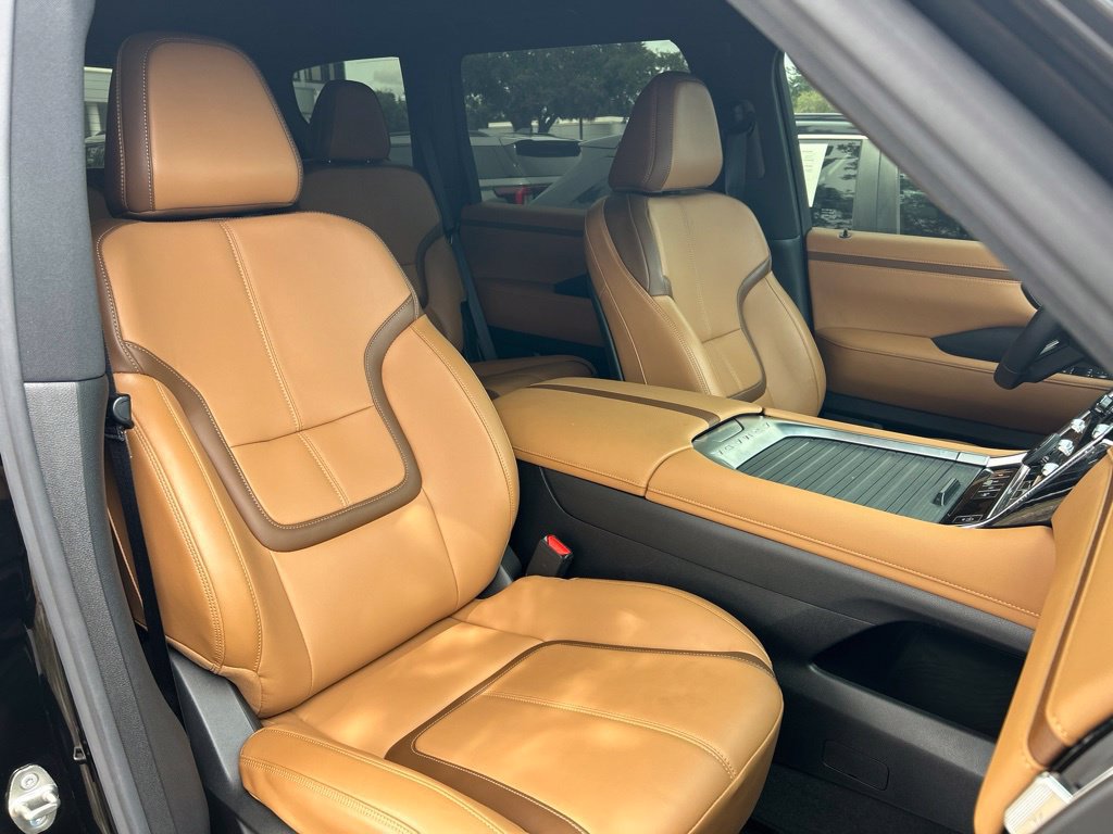 Used 2025 Nissan Armada SL w/ Captain's Chari Seat Package RWD image 44