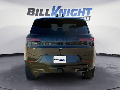 Used 2025 Land Rover Range Rover Sport Dynamic SE image 4