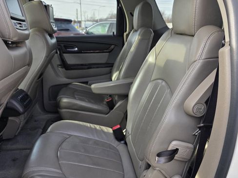 Used 2014 GMC Acadia Denali image 16