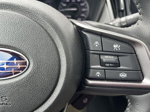 Certified 2025 Subaru Outback Limited image 19