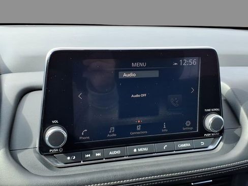 Used 2025 Nissan Rogue SV image 25