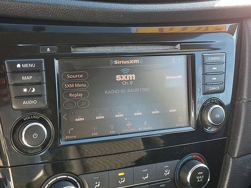 Used 2018 Nissan Rogue S image 16