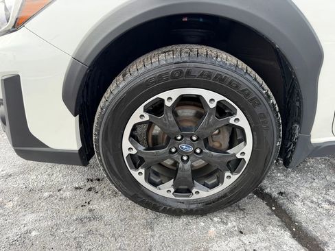 Used 2023 Subaru Crosstrek 2.0i Premium image 10