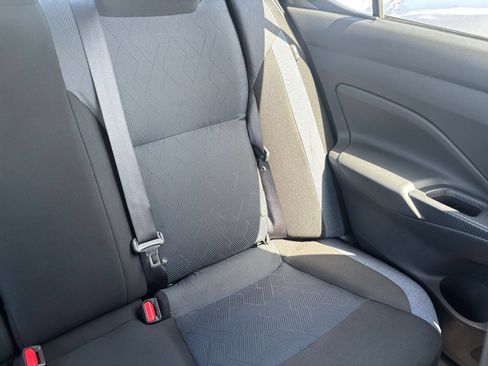 Used 2025 Nissan Versa SV FWD image 34