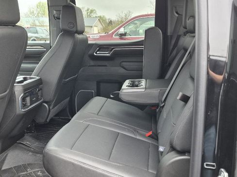 Used 2025 Chevrolet Silverado 1500 LTZ w/ Technology Package image 7