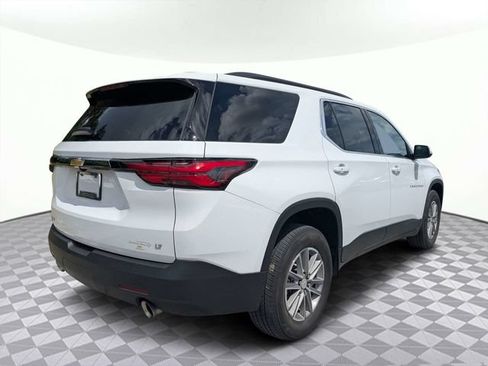 Used 2024 Chevrolet Traverse LT FWD image 4