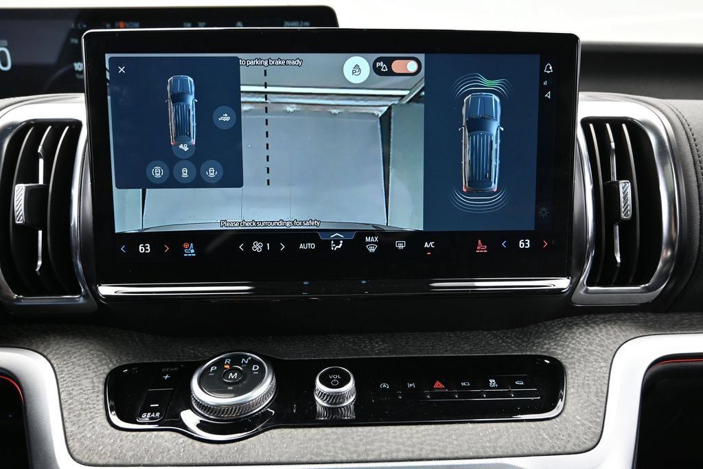 Used 2025 Ford Expedition Tremor AWD/4WD image 43