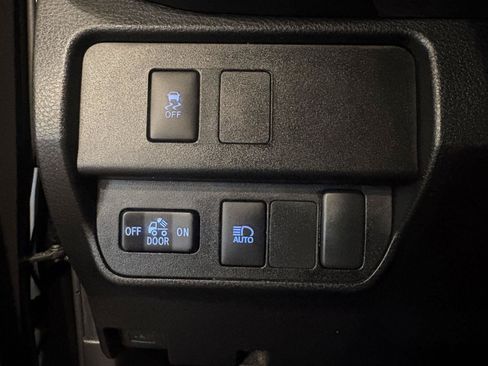 Used 2023 Toyota Tacoma SR5 AWD/4WD image 19