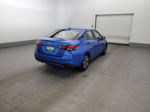 Used 2024 Nissan Versa SV FWD image 9
