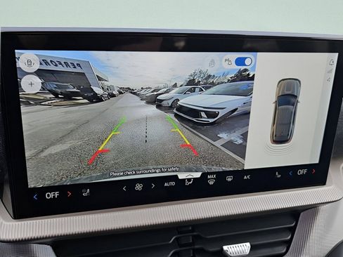 New 2026 Ford Explorer Active w/ Active Comfort Package image 9