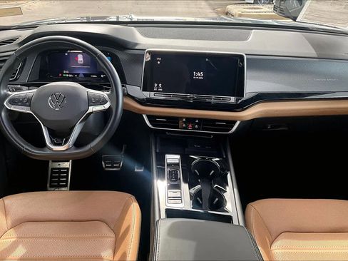 Used 2024 Volkswagen Atlas Cross Sport SEL R-Line image 15