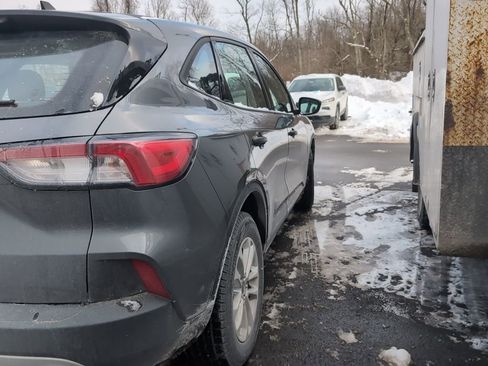 Used 2021 Ford Escape S image 4