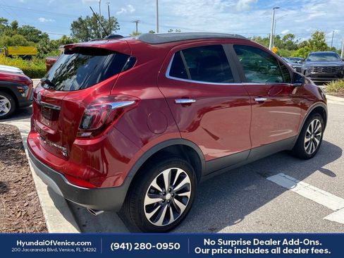 Used 2021 Buick Encore Preferred w/ Safety Package II AWD/4WD image 10