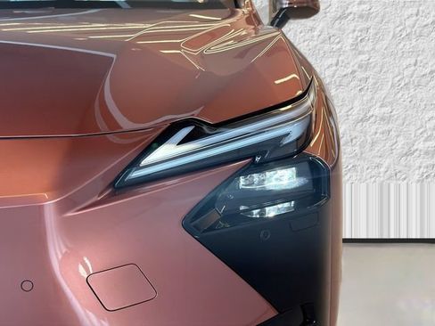 New 2026 Lexus ES 350e w/ Convenience Package FWD image 7