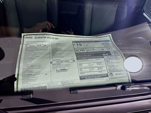 New 2025 Jeep Gladiator Willys image 24