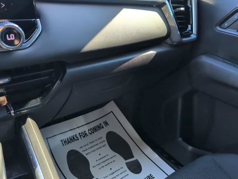 Used 2024 GMC Canyon Elevation w/ Convenience Package image 21