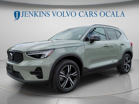 Certified 2024 Volvo XC40 B5 Core AWD/4WD image 7