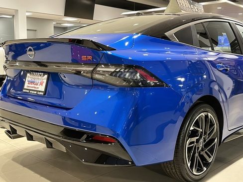 New 2026 Nissan Sentra SR w/ Floor Mat Package FWD image 18