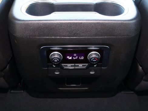 Used 2024 Chevrolet Suburban Premier w/ Premium Package 2 image 12