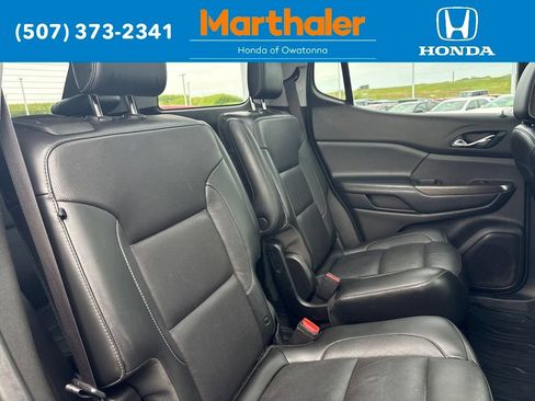 Used 2019 GMC Acadia SLT w/ Black Edition AWD/4WD image 18