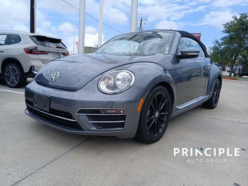 Used 2019 Volkswagen Beetle 2.0T SE FWD image 4