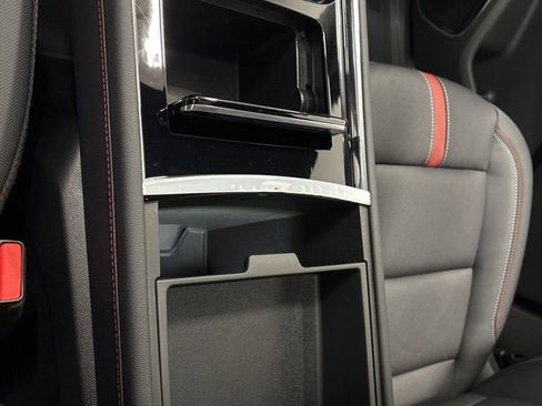 New 2026 Chevrolet Traverse RS w/ LPO, Floor Liner Package image 16