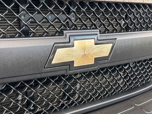 Used 2017 Chevrolet Express 3500 LS RWD image 10