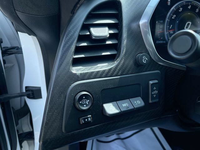 Used 2017 Chevrolet Corvette Z06 RWD image 18