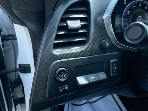 Used 2017 Chevrolet Corvette Z06 RWD image 18