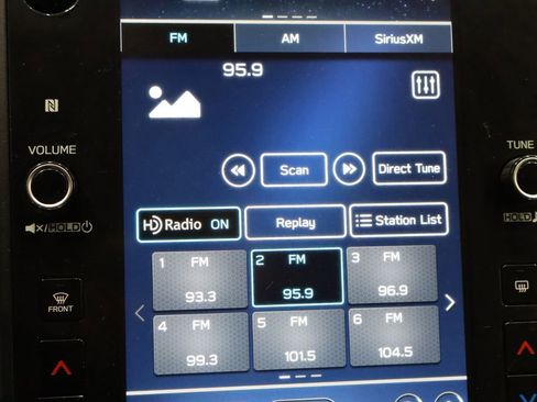 Used 2024 Subaru Crosstrek 2.0i Premium image 34