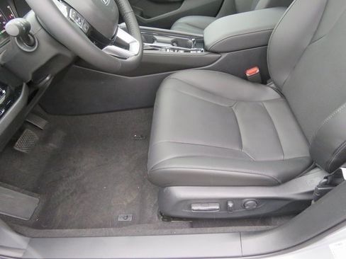 Used 2023 Honda Accord Touring image 19
